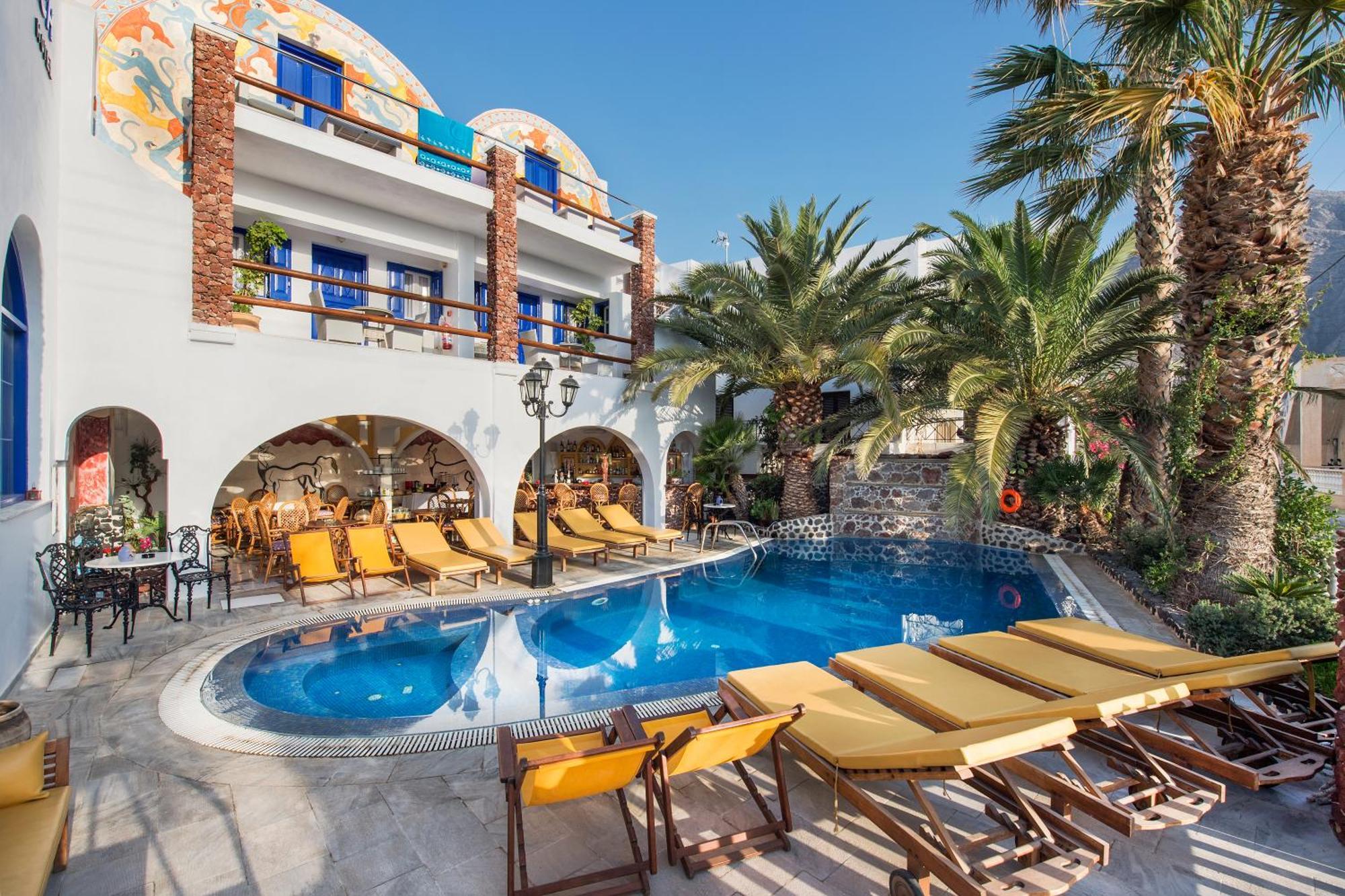 Black Sandy 3* Perissa (Santorini)